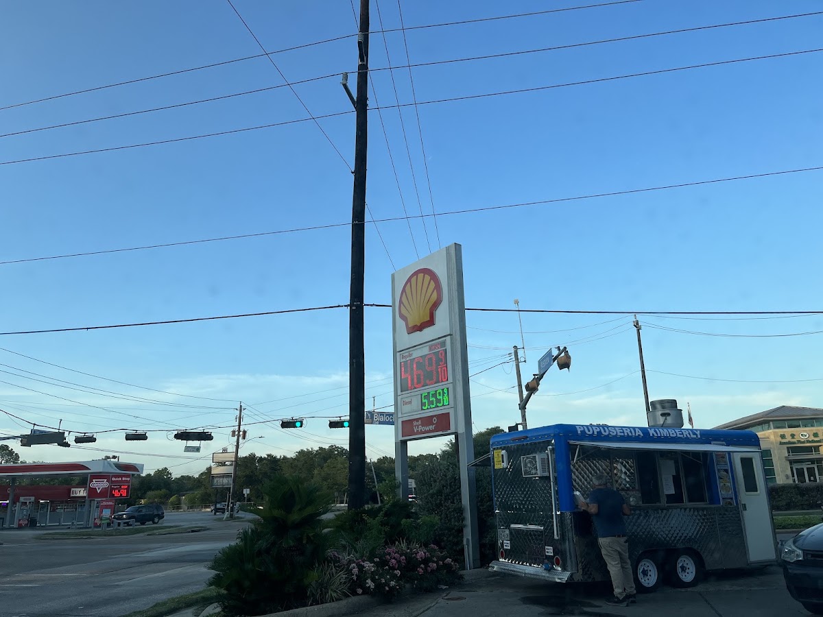 Pupuseria Kimberly (Food Truck)
