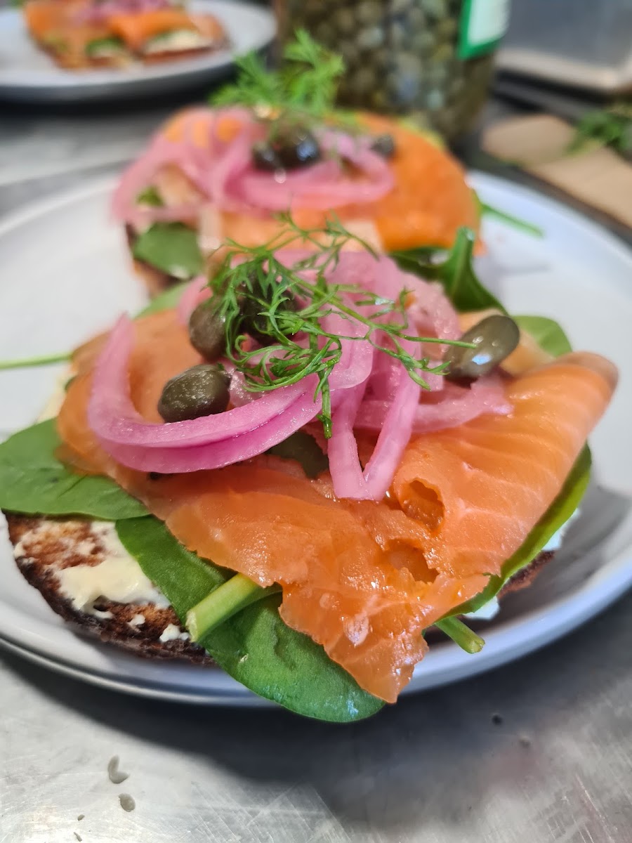 Cafe Bagel