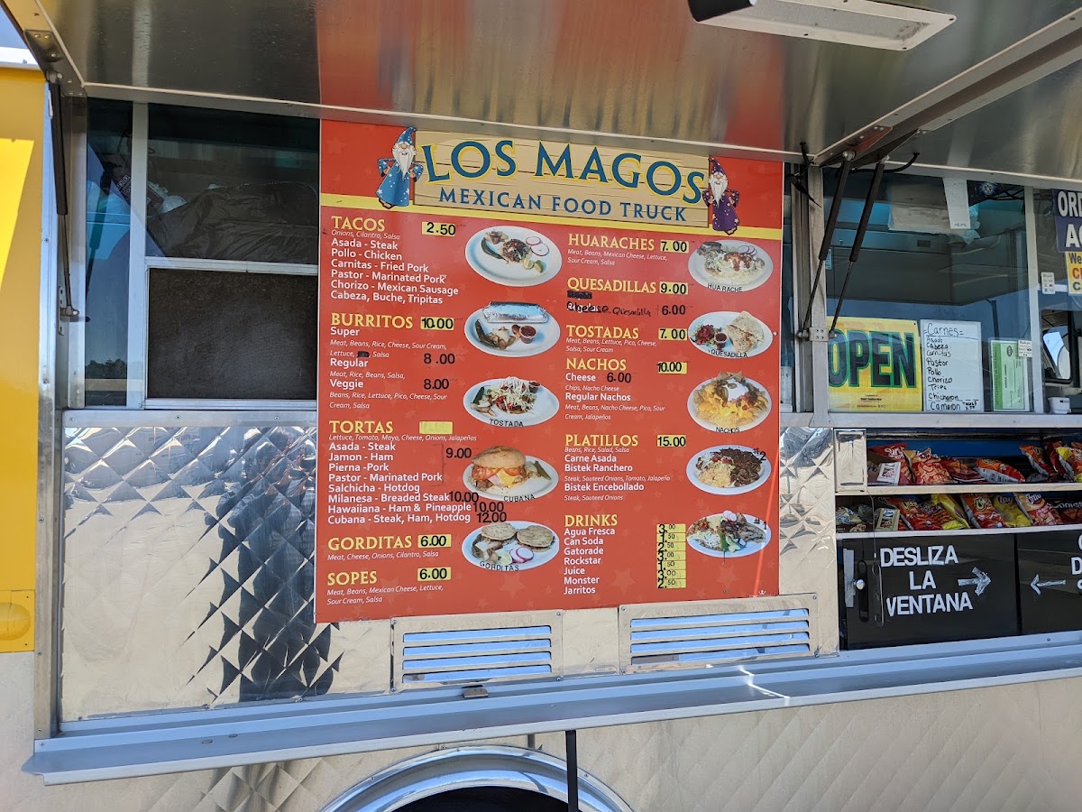 Los Magos Food Truck menu board