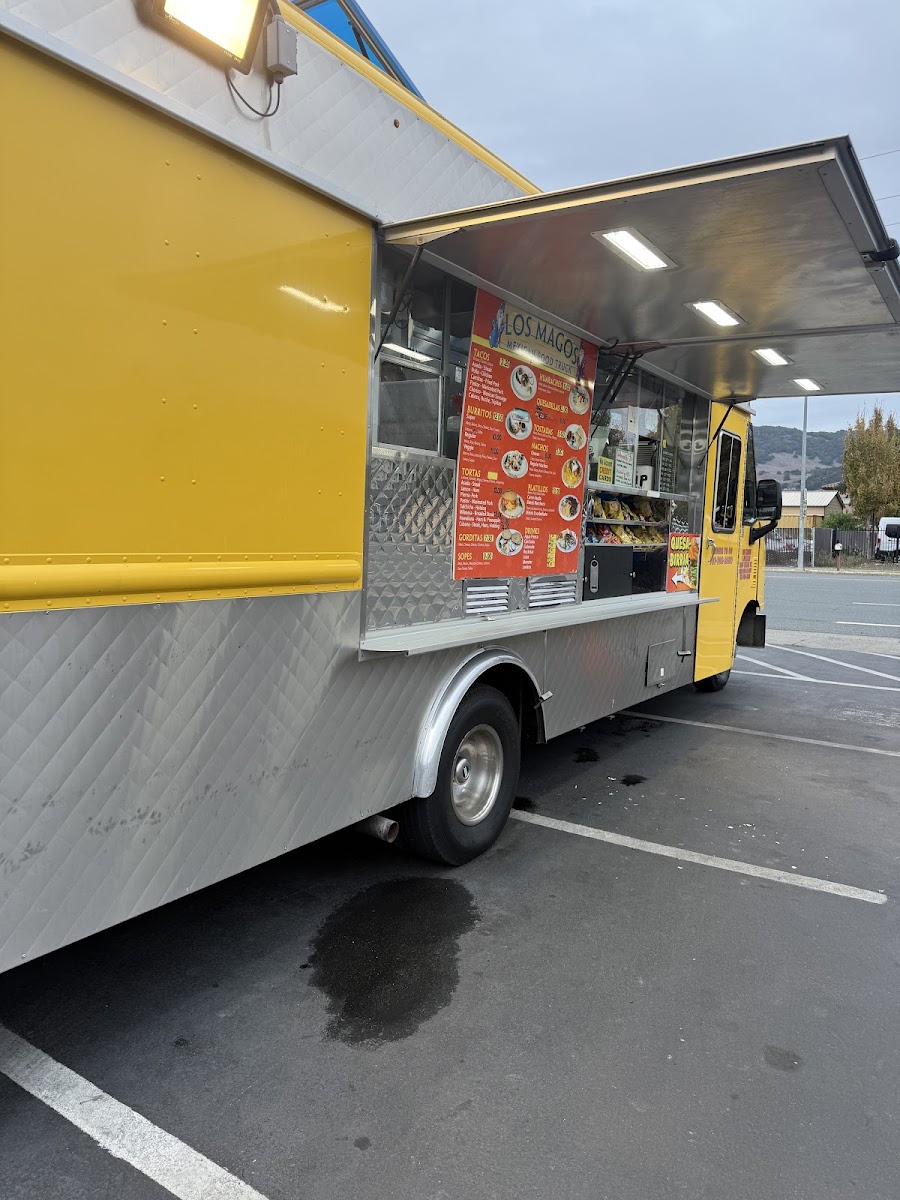 Los Magos Food Truck