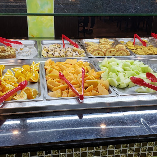 Fruit and Dessert Island