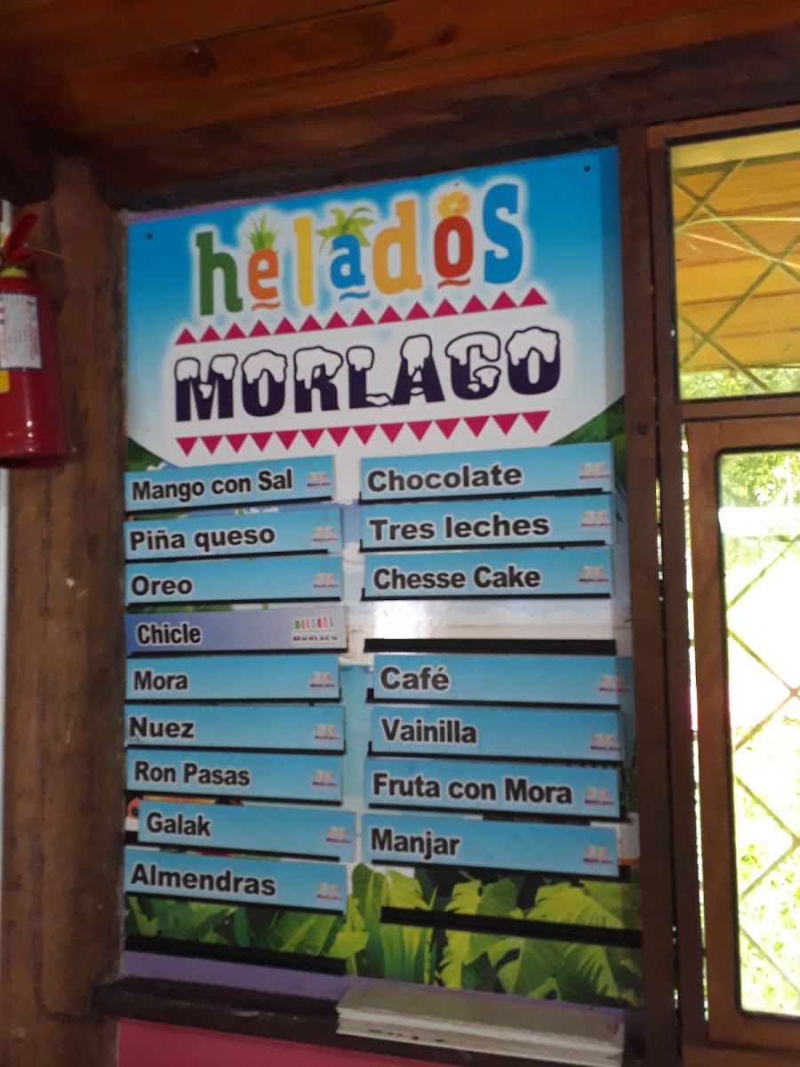 Helados Morlacos menu board