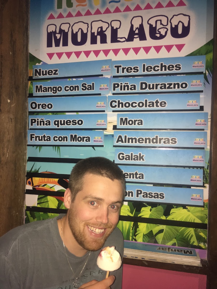 Helados Morlacos menu board