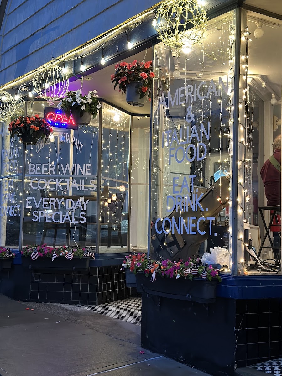 Connect Restaurant