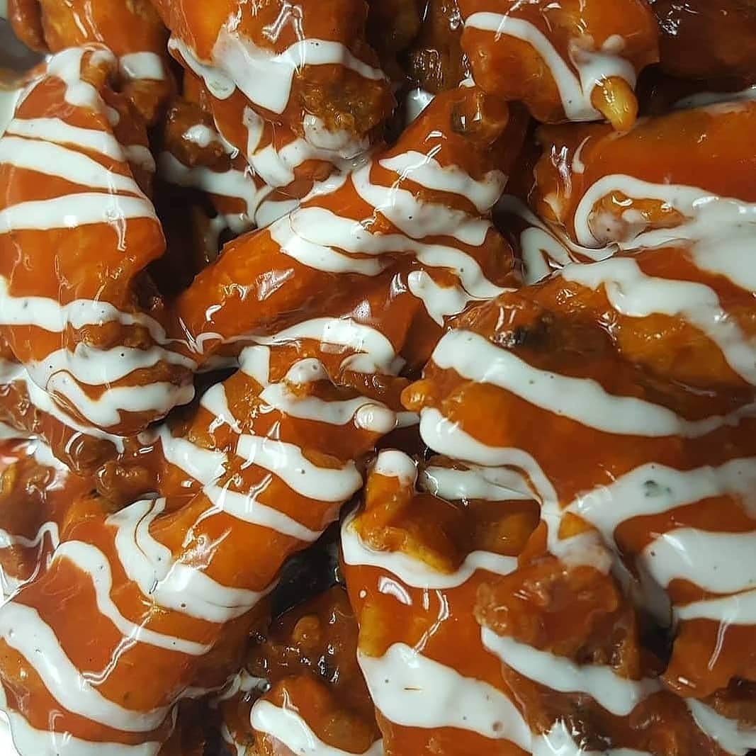 Unique Wings & Thangs
