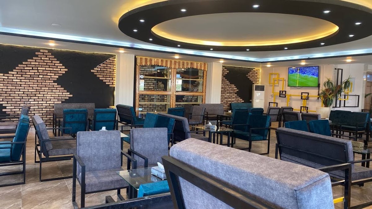 Roya Rest & Cafe