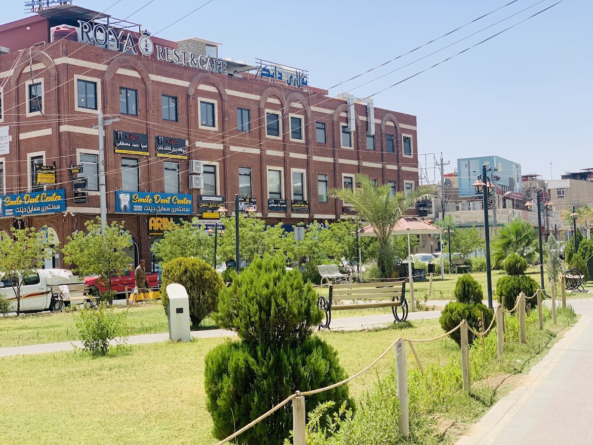 Roya Rest & Cafe