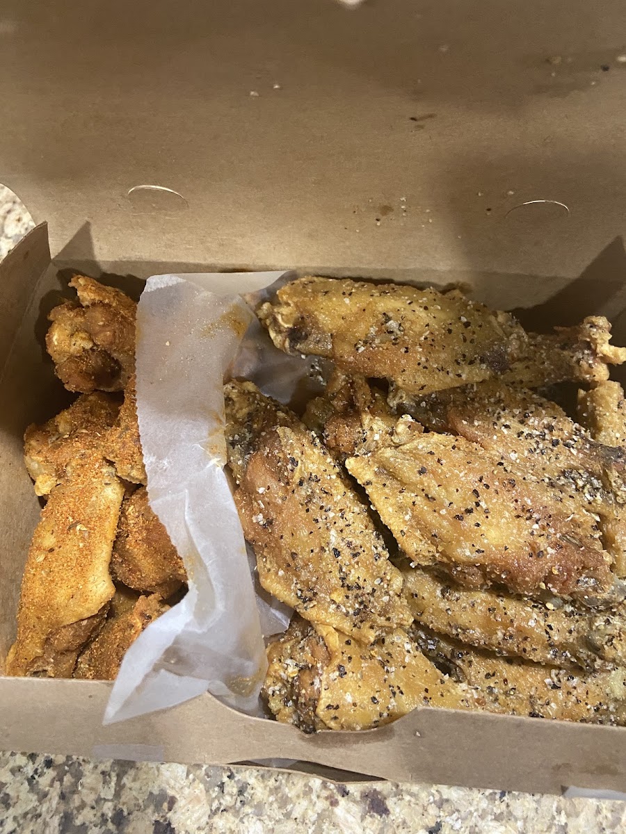 Wing It On!