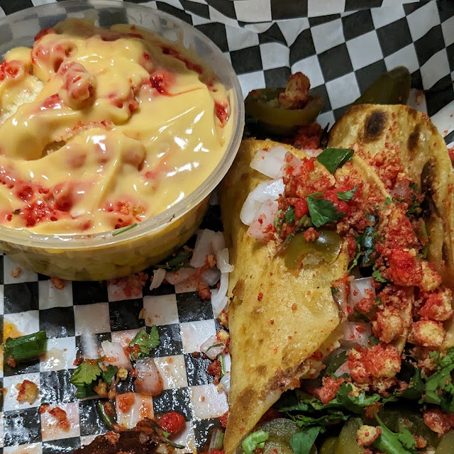 Taco Basket with Cheelote