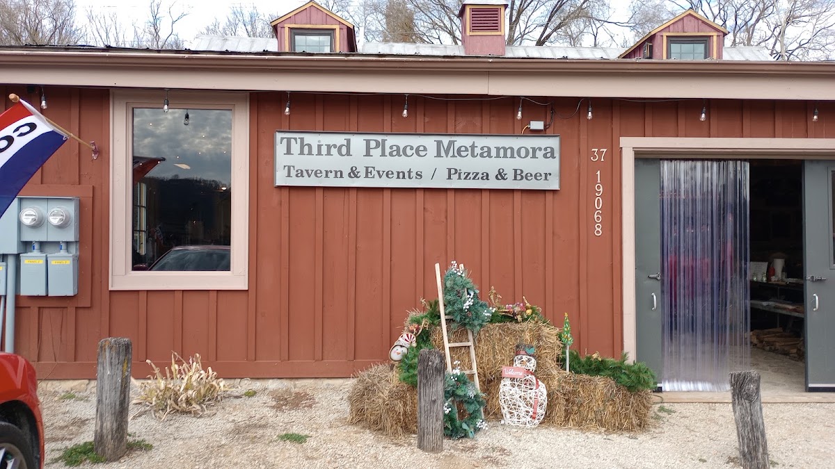 Third place Metamora