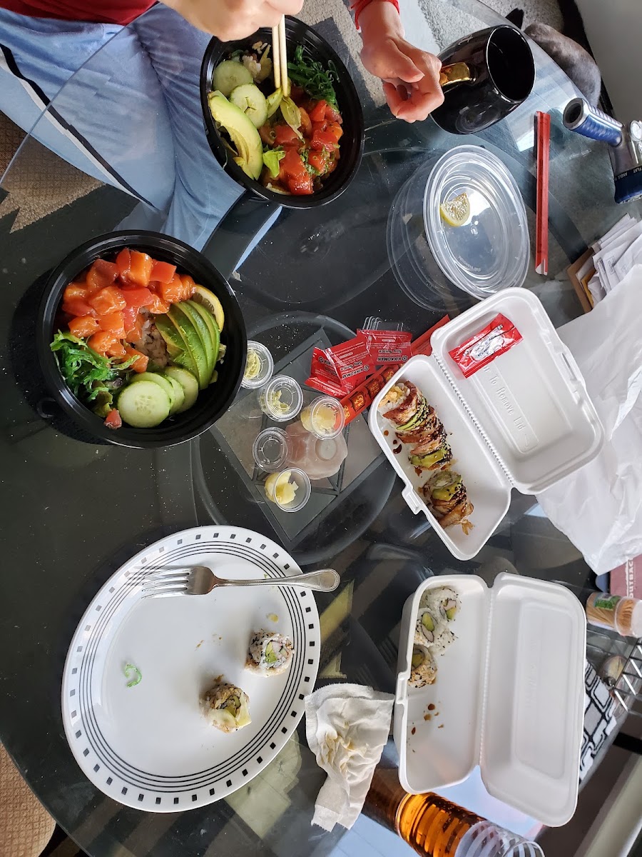 Hefner Sushi & Poke