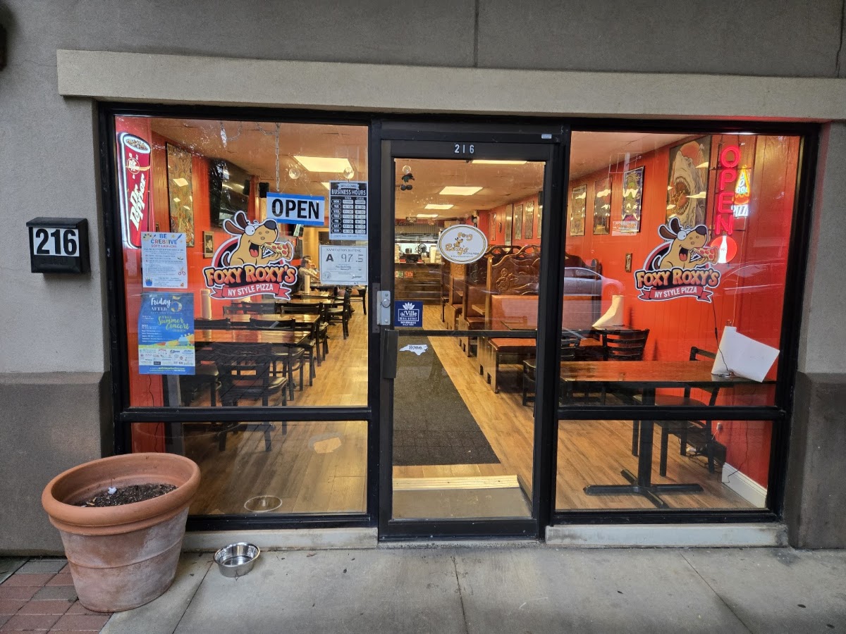 Foxy Roxy’s Pizza