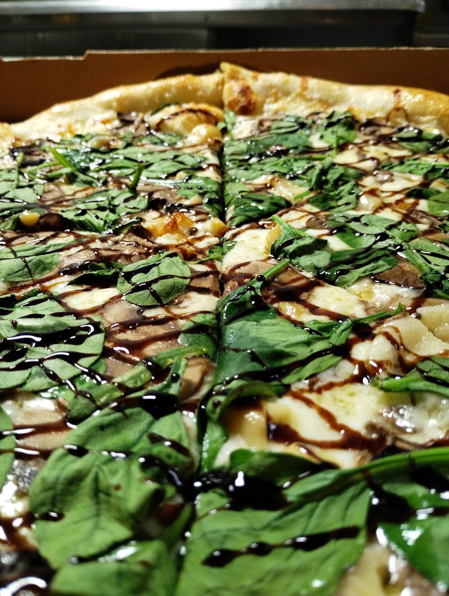 Foxy Roxy’s Pizza