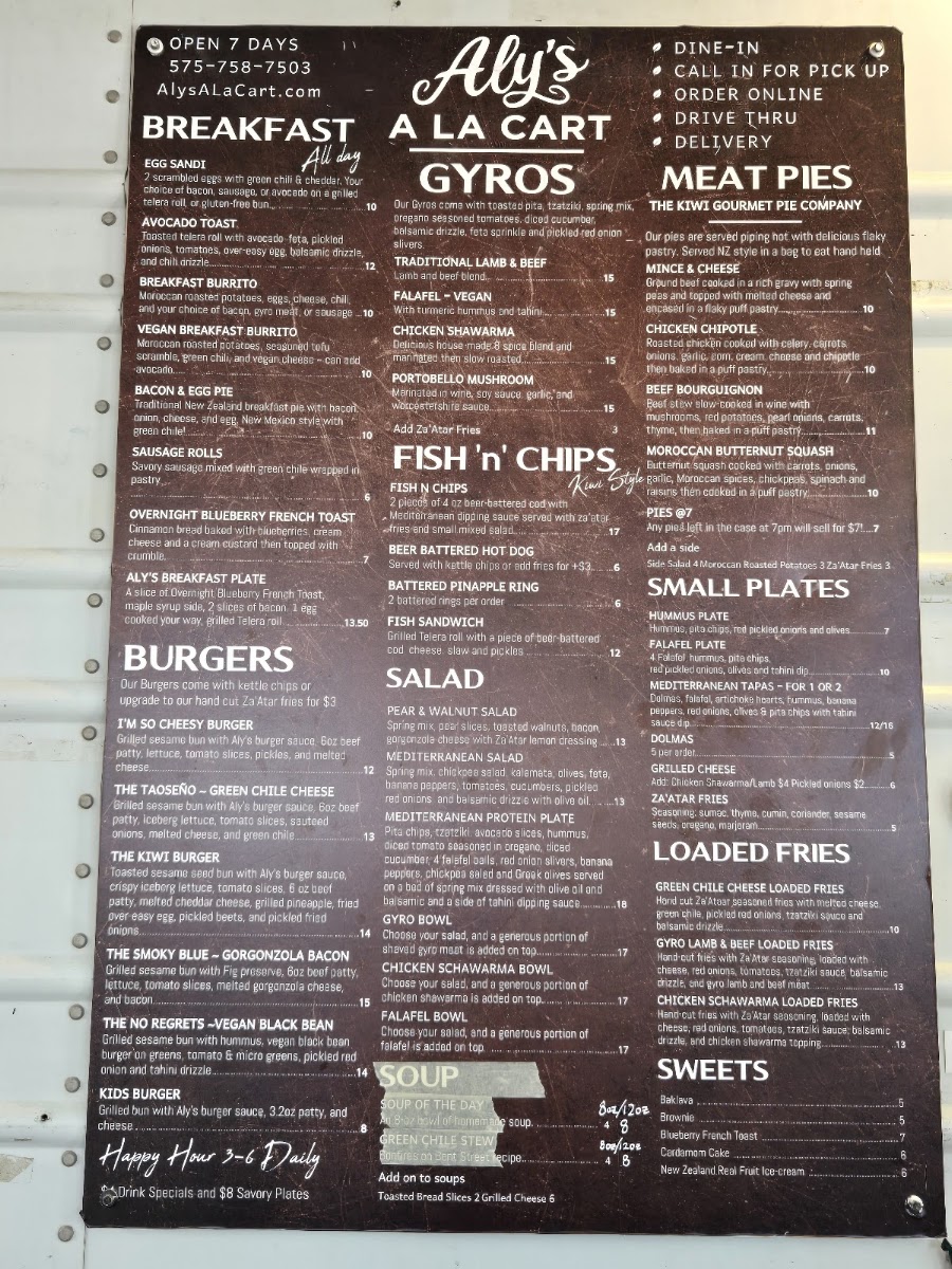 Aly's à la Cart menu board