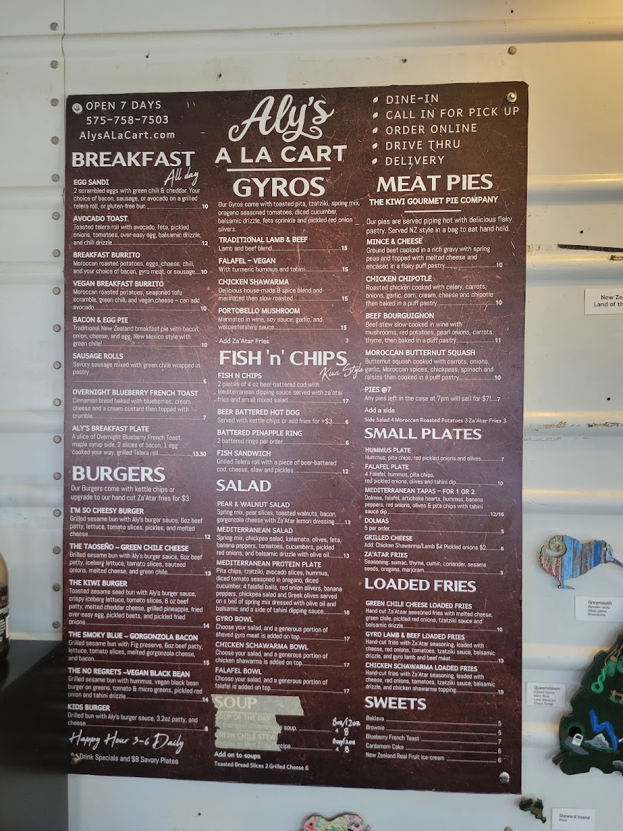 Aly's à la Cart menu board