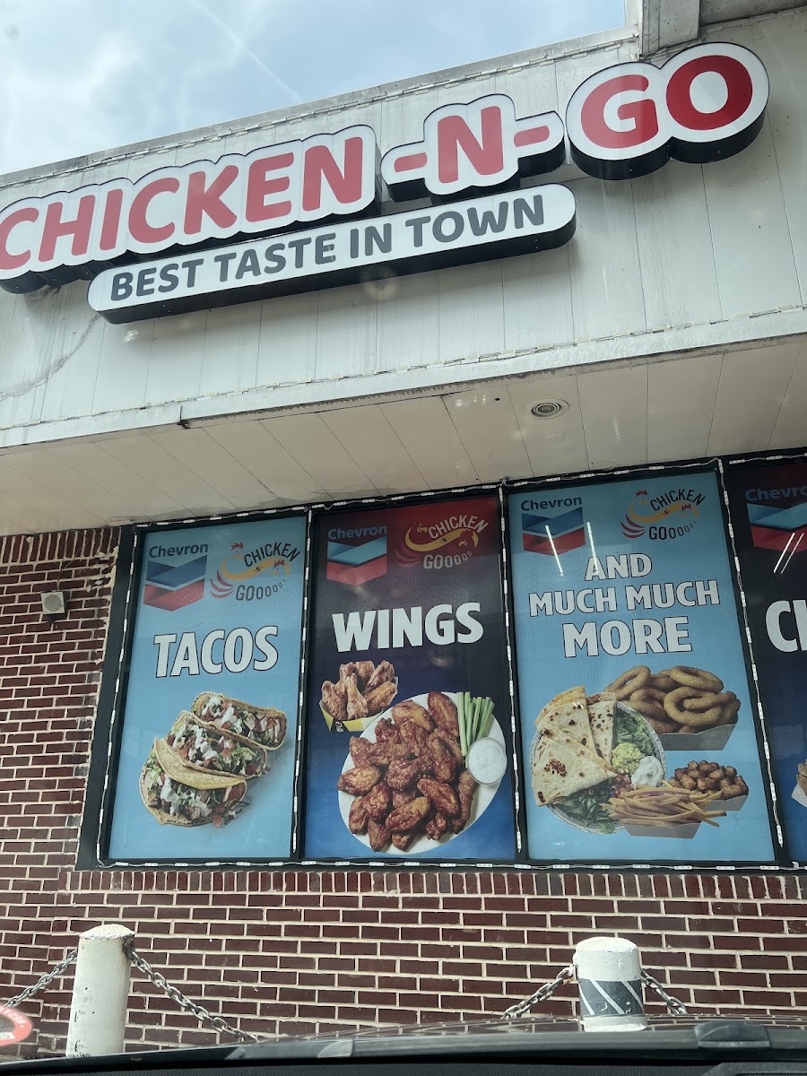 Chicken n Go menu board