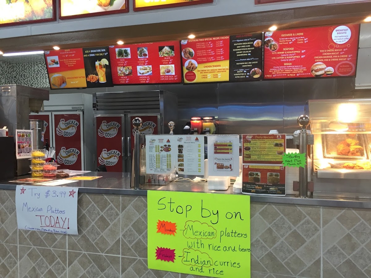 Chicken n Go menu board
