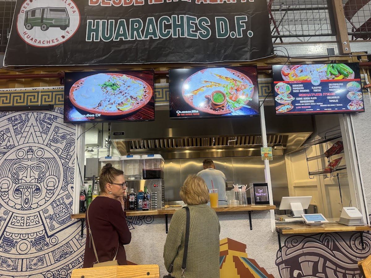HUARACHES DF menu board