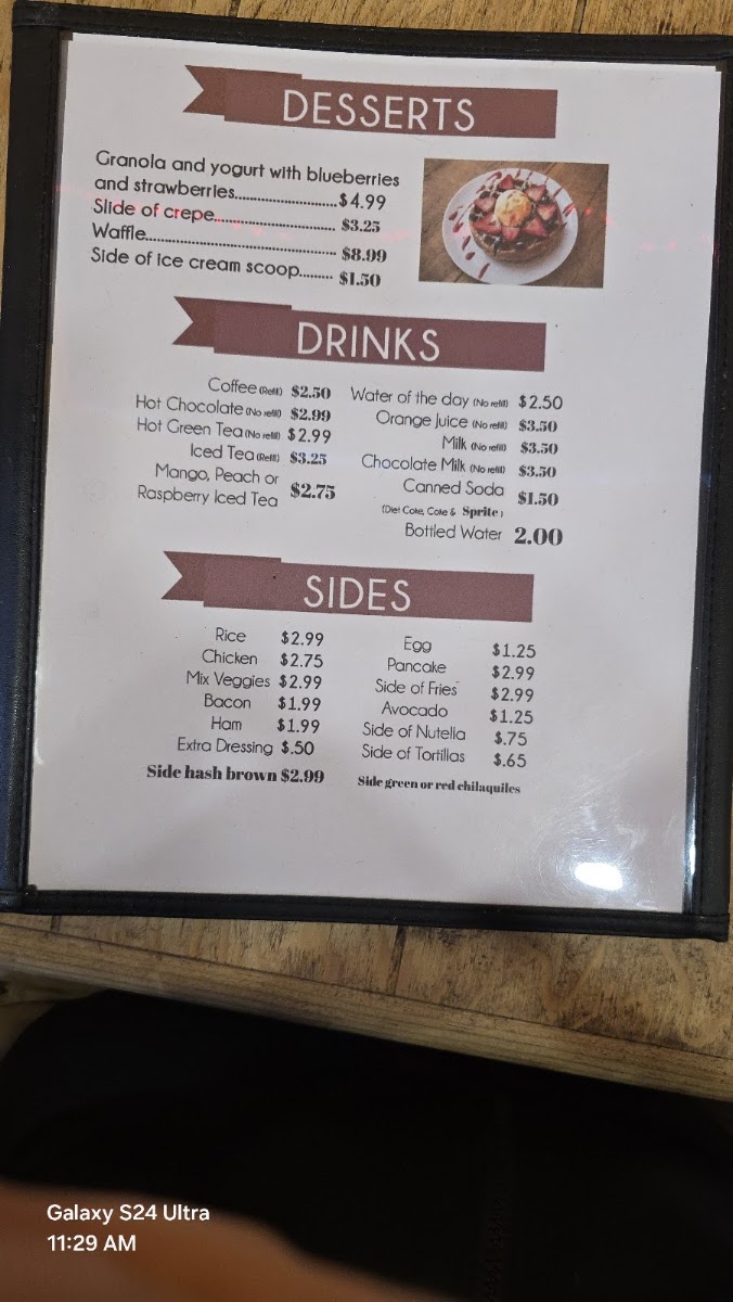 Nutrismoothies & Salads menu board