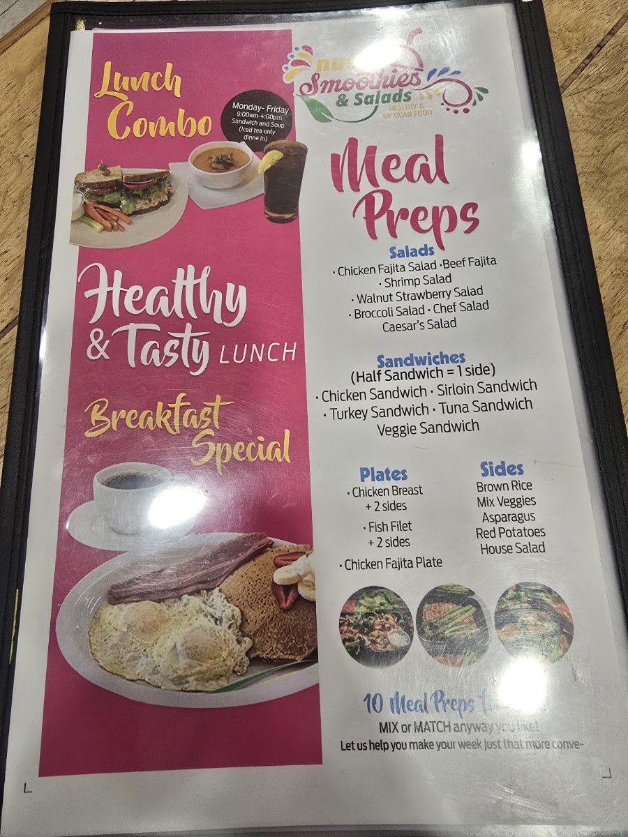 Nutrismoothies & Salads menu board
