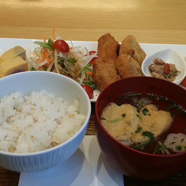 車麩カツレツランチ