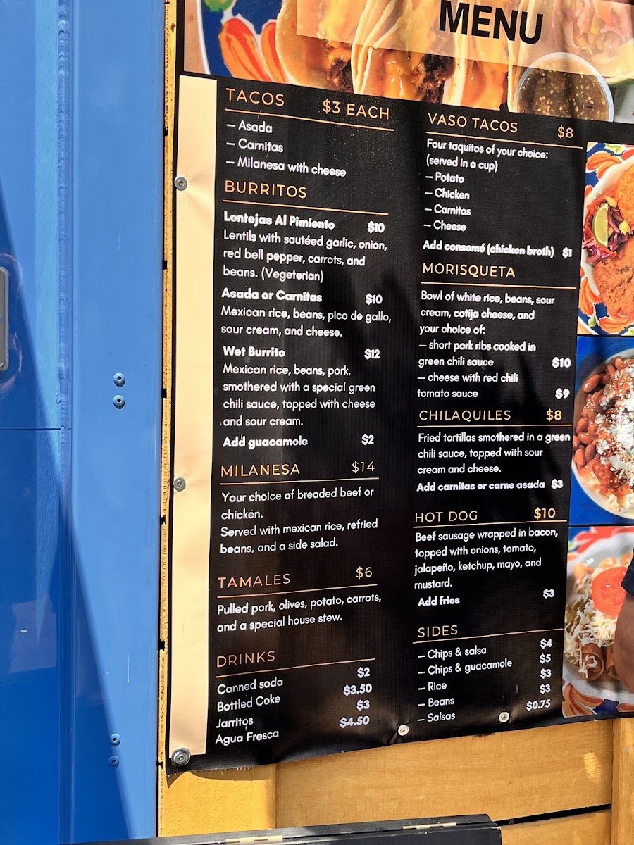 El Chisme Sabroso menu board