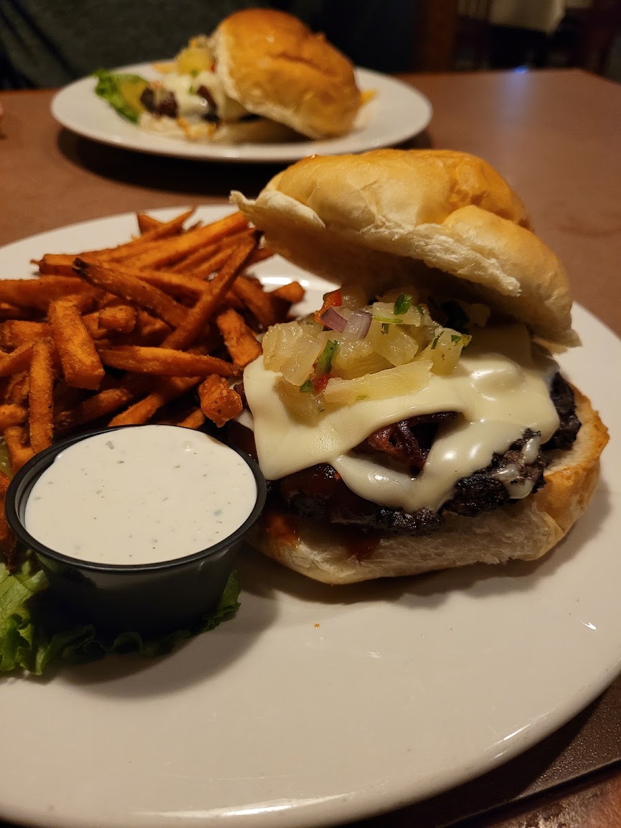 Hangar Restaurant & Ace Lounge