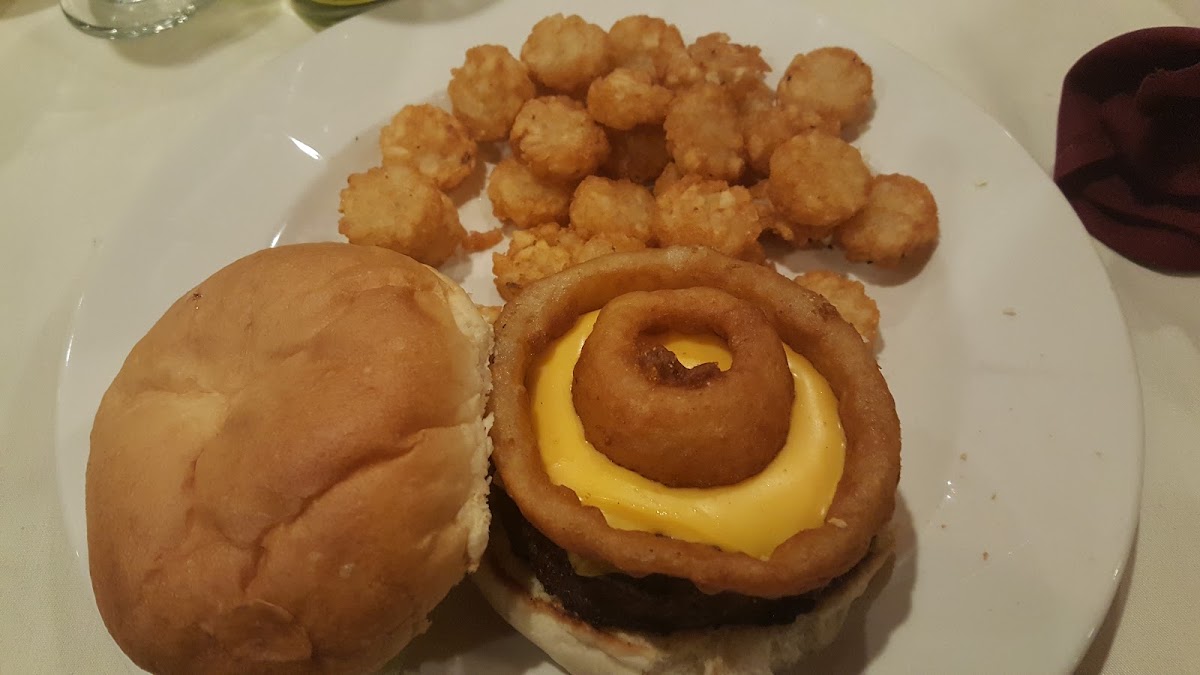 Hangar Restaurant & Ace Lounge