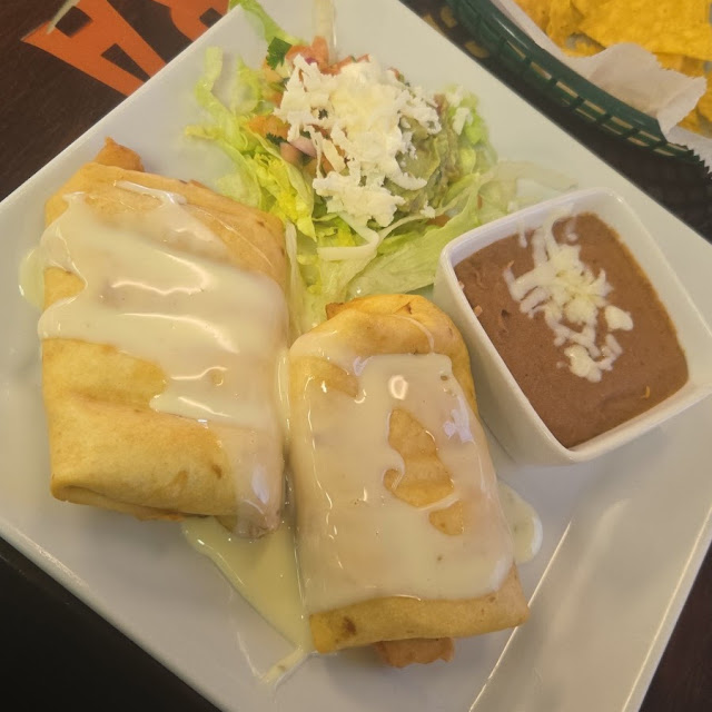 Chimichanga El Mariachi