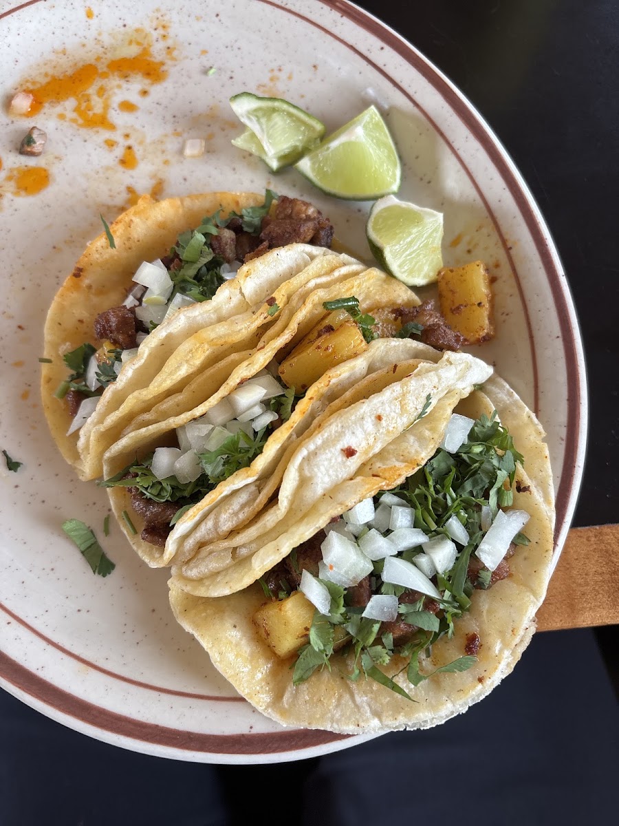 Tortas y Tacos DelValle
