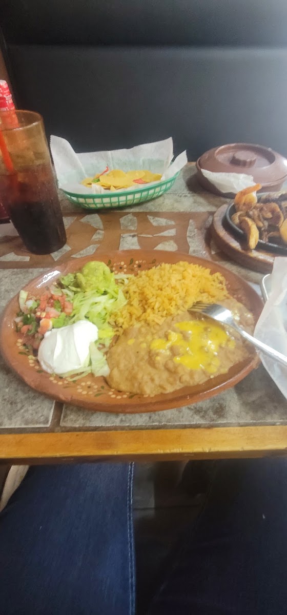 El Portal De Jaripo Inc.