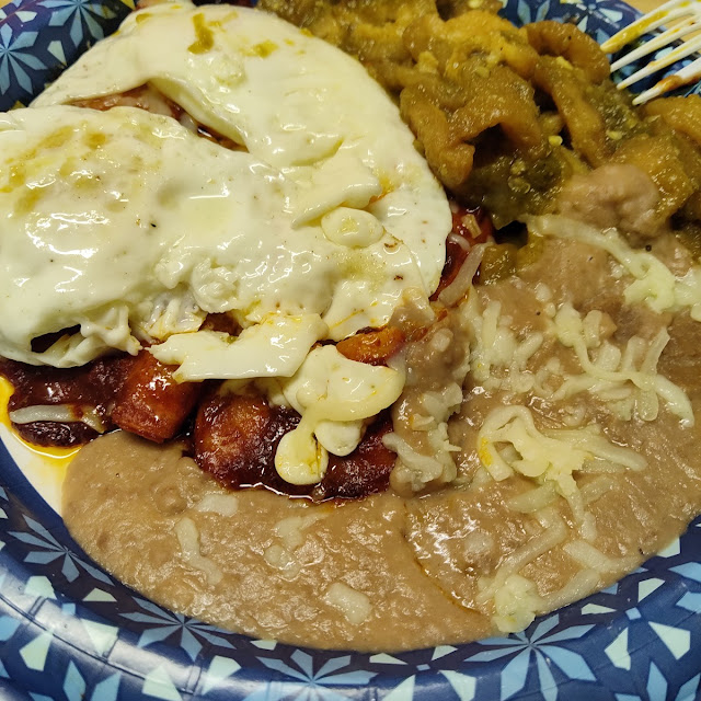 Enchiladas Montadas Con Chicharon