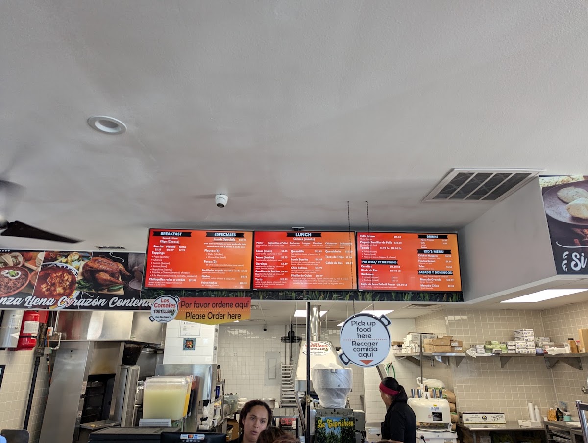 Los Comales Tortilleria menu board
