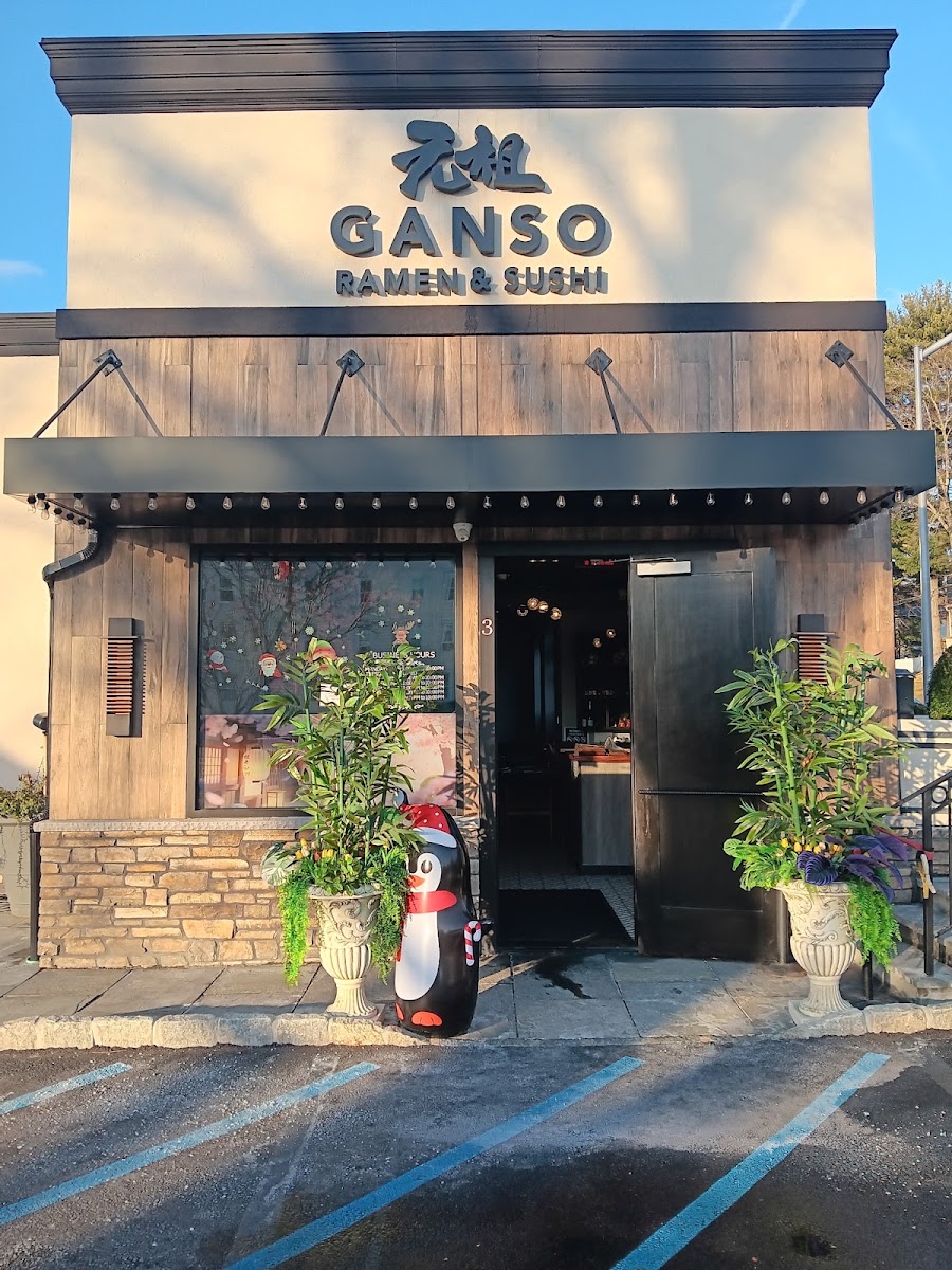 Ganso Ramen & Sushi