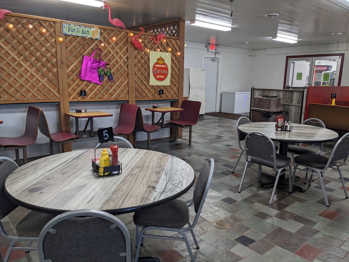 Plymouth Rock Poolside Restaurant