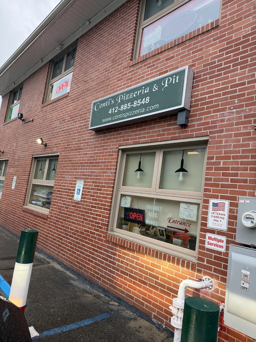 Conti’s Pizzeria & Pit