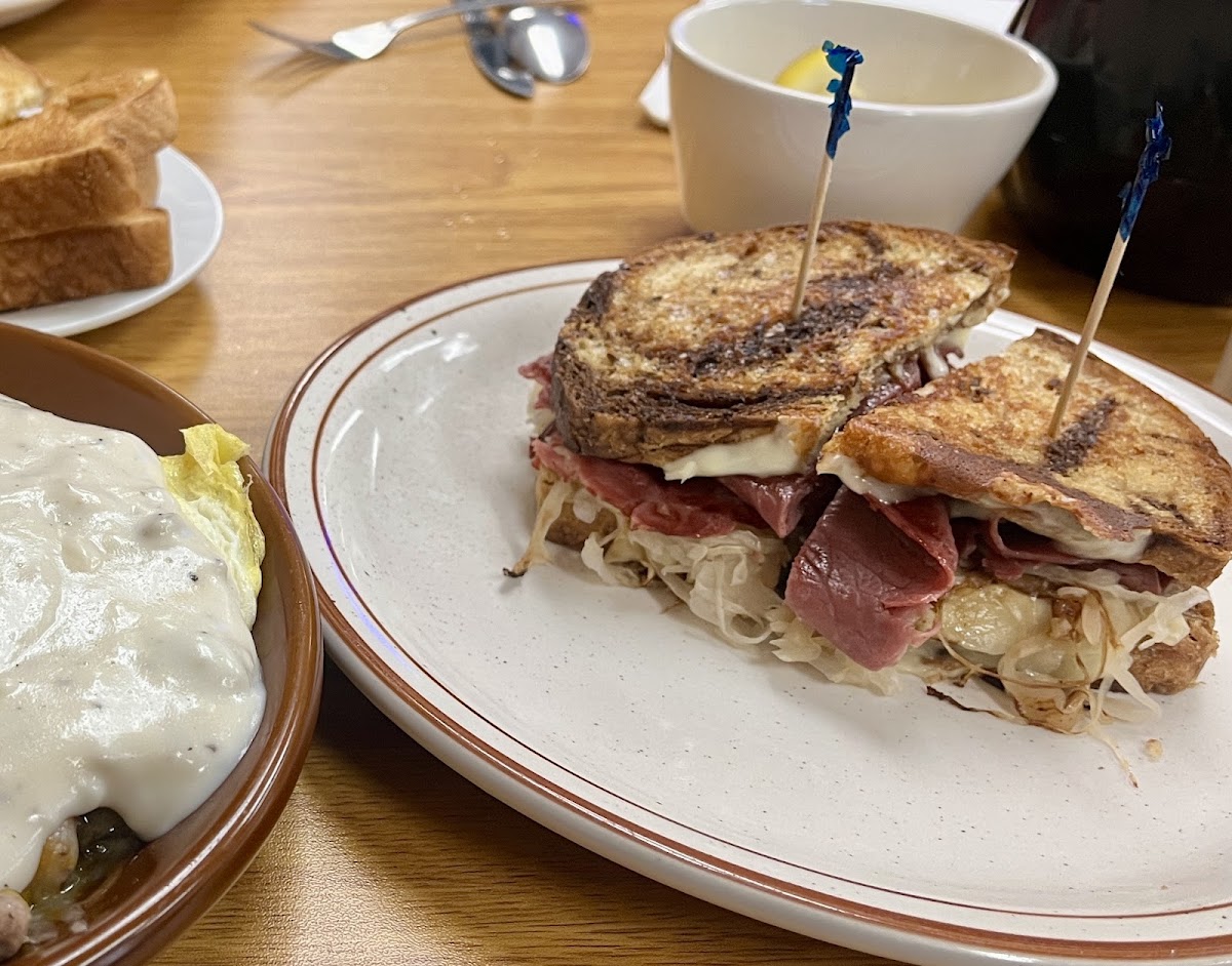 Fernando’s on M-52