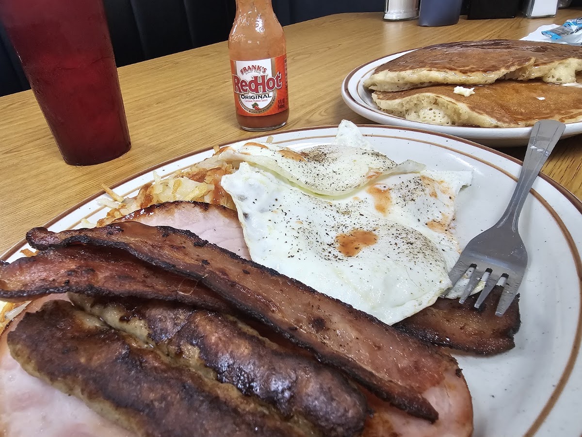 Fernando’s on M-52