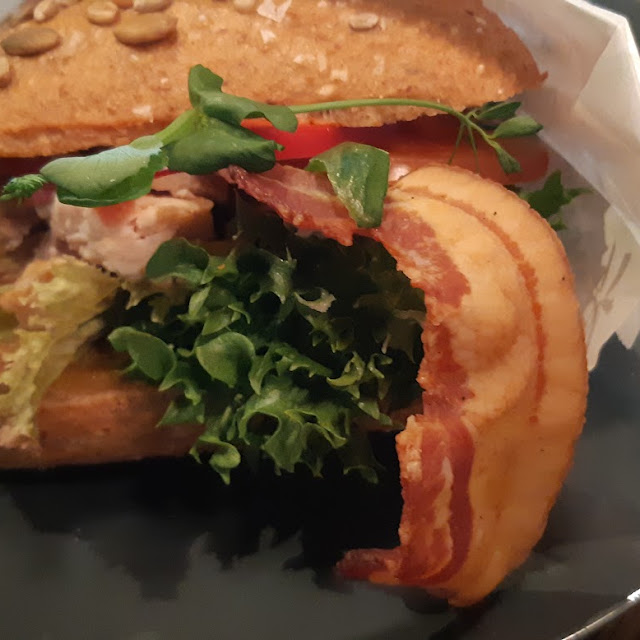 Kylling Med Havrebrød