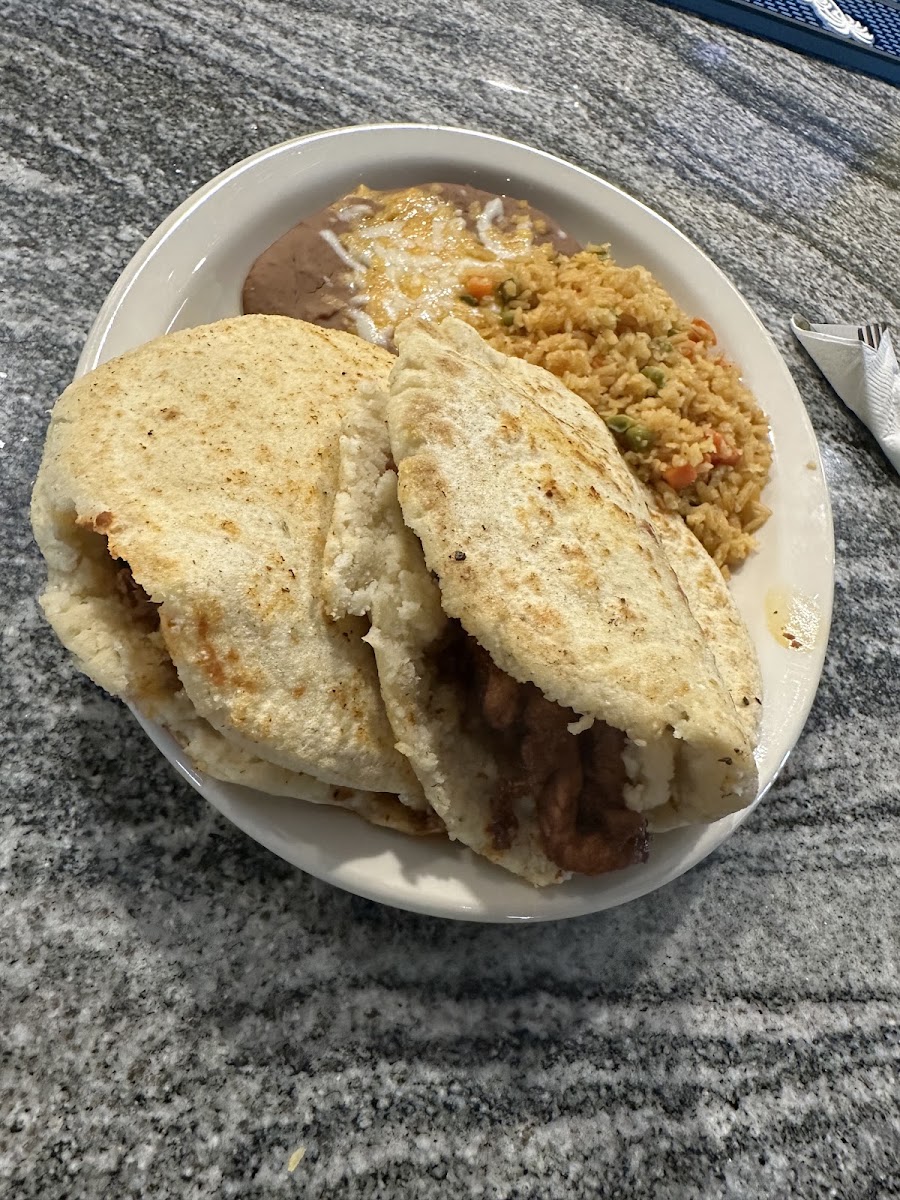 El Viejon Cocina y Cantina