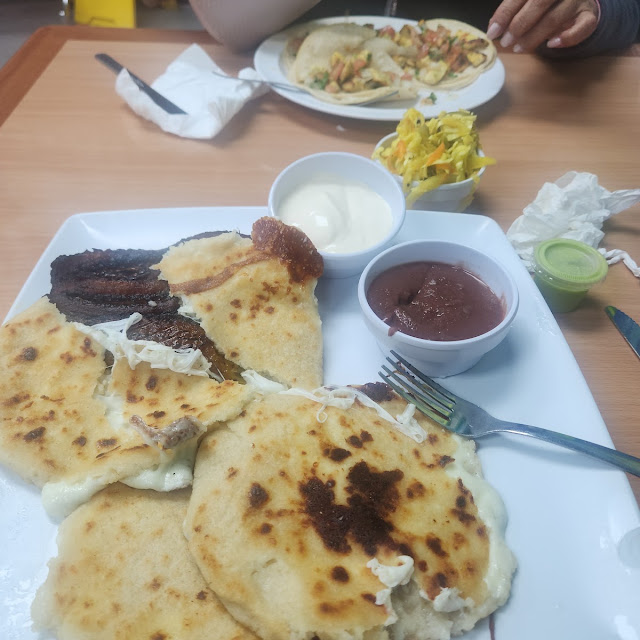 Pupusa De Queso mmm