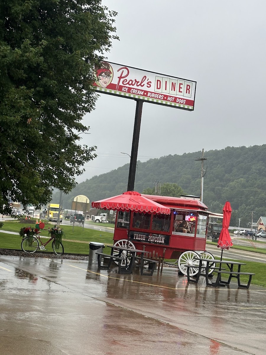 Pearl's Diner