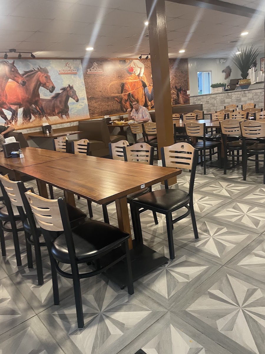 El Bronco | Mexican Restaurant