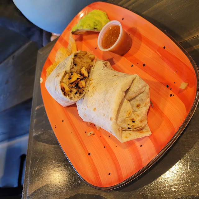 Dos Caras Burrito