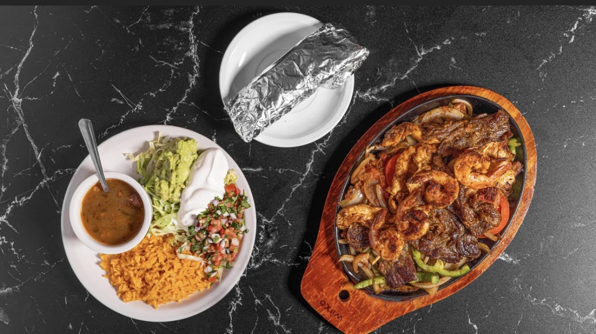 La Parrilla | Mexican