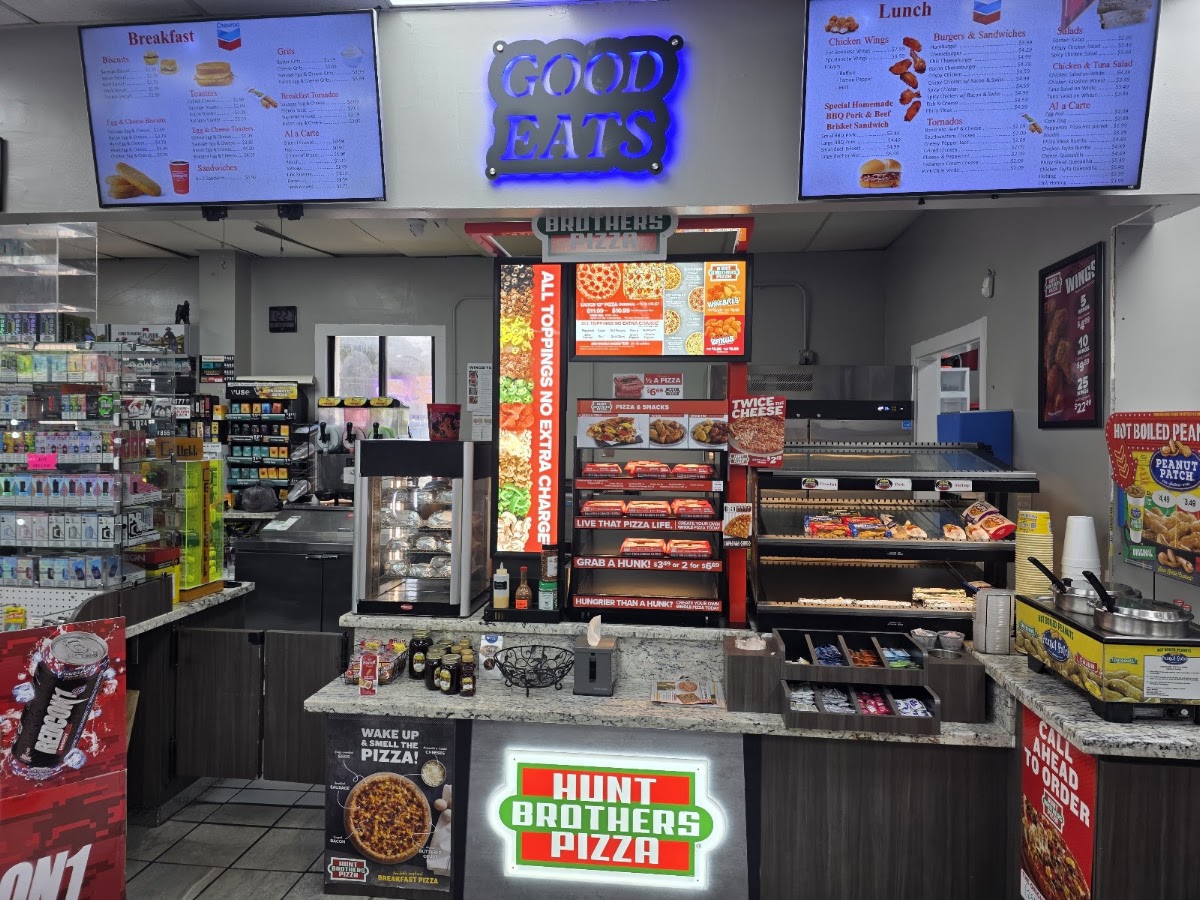 Hunt Brother's Pizza