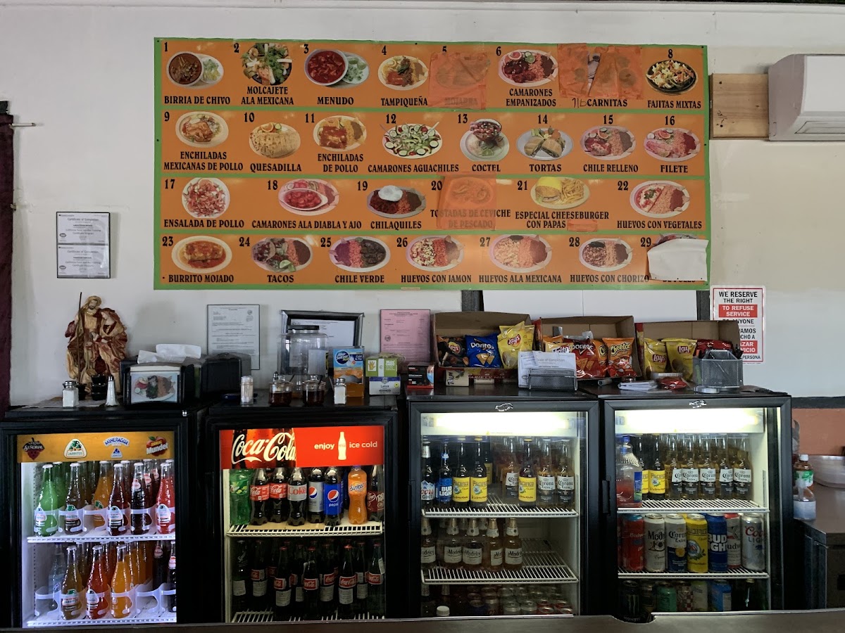 Mela's Méxican Restaurant menu board