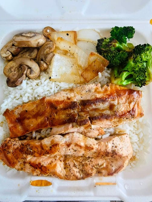 Off Tha Grille Hibachi