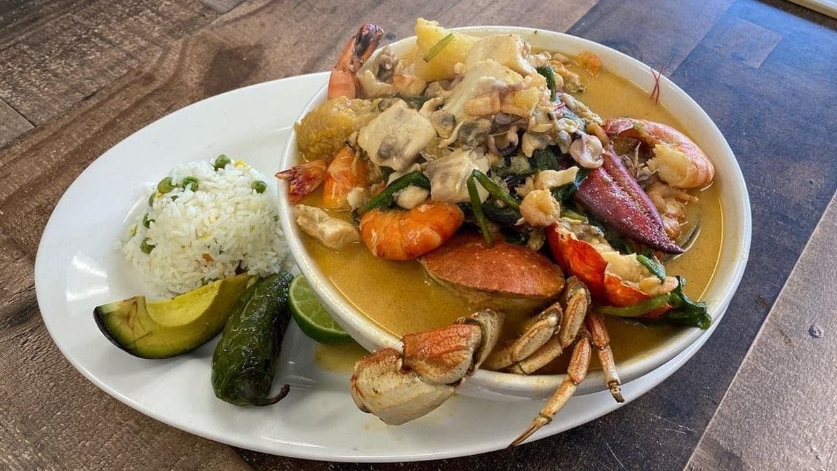 La Mariscada Restaurant & Bar