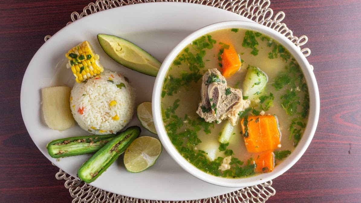 La Mariscada Restaurant & Bar